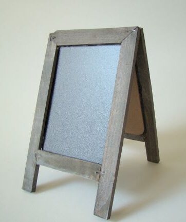 Krijtbord klein staand wit of bruin